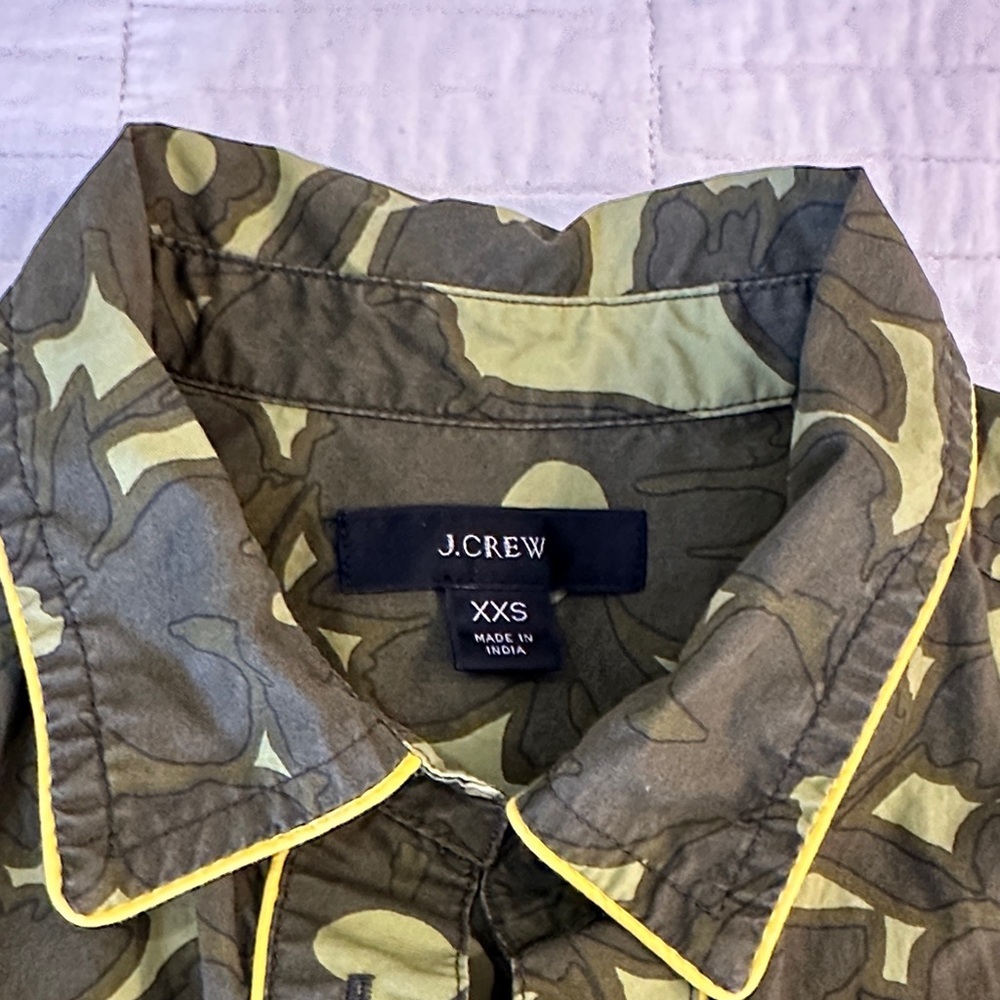 J. Crew XXS Button Down Collar Long Sleeve Shirt Green Floral Yellow Piping - Picture 3 of 9